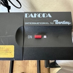 【塩尻市引き取り限定】 Bentley DAKODA ズボンプレッサーの画像
