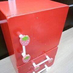ままごと おままごと マザーガーデン 野イチゴ 冷蔵庫 赤 中古 苫小牧西店の画像