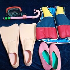 子供用海水浴セット　ライフジャケット 付　美品の画像