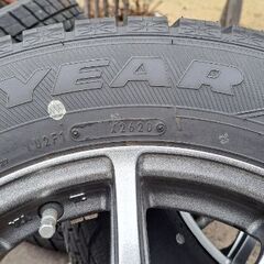 スタッドレスタイヤホイールセット 16インチ 5穴 PCD114.3 アルミホイール 美品の画像
