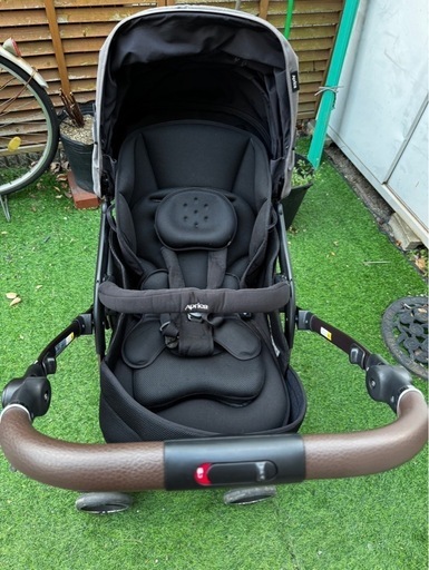 アップリカのAB兼用の最上級モデルベビーカー