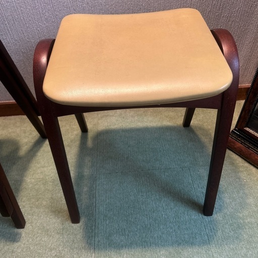 木製スツール