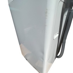 【ジ0318-15】傷や凹みがある為安く譲ります❗️Hisense 洗濯機　HW-T45C 2019年製の画像