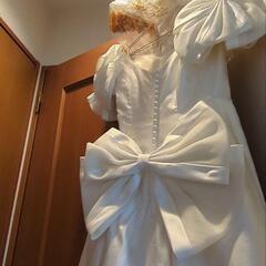 ウエディングドレスの画像