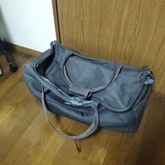 トラベルバッグの画像