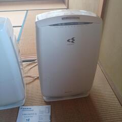 【受け渡し予定者決まりました】ダイキン(DAIKIN) 加湿空気清浄機うるおい光クリエール　ホワイト ACK55N-W　2台の画像