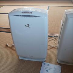 【受け渡し予定者決まりました】ダイキン(DAIKIN) 加湿空気清浄機うるおい光クリエール　ホワイト ACK55N-W　2台の画像