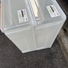 衣装ケース2個の画像