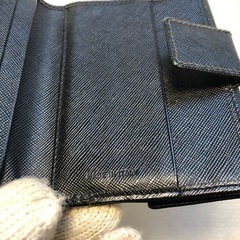 ⭐️PRADAの折りたたみ財布⭐️の画像