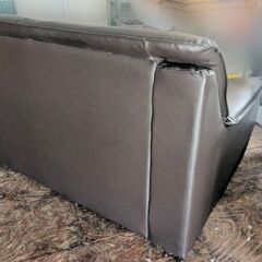 メーカー不明 ◆2人掛けソファ◆ レザー 革 ダークブラウン  リビング家具の画像