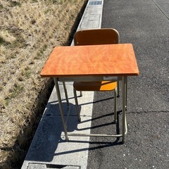 学校の机と椅子   1セット 