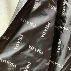 PRADA ジャケットの画像