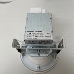 f●■【新品未使用】パナソニック 高気密SB形LEDダウンライト φ100 拡散 温白色【LGD3100VLE1】１個1000円/在庫数４個の画像