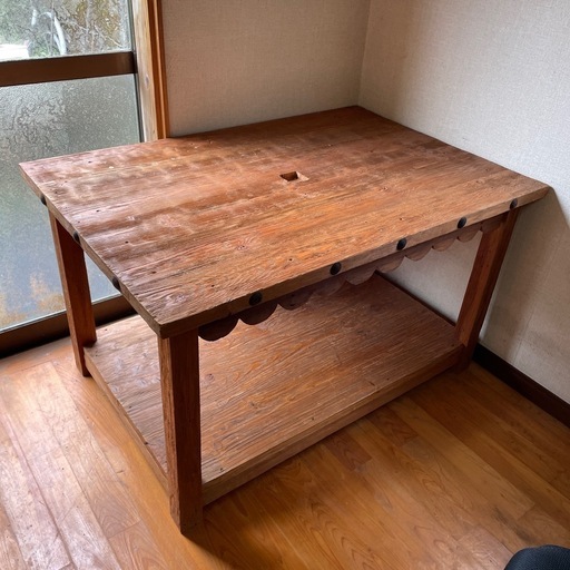 アンティークテーブル