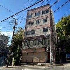 💞熱海駅徒歩9分の好立地💞空きビル💞店舗付き！民泊利用もおすすめ！💞熱海市営温泉引込済み✨自分好みにリフォームできます💞 - 熱海市