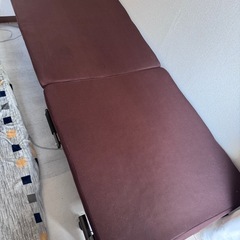 (受け渡し予定者決まりました)折りたたみ式のシングルベッドの画像