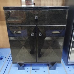 サイドテーブル
