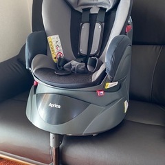 新生児から使えるチャイルドシート
