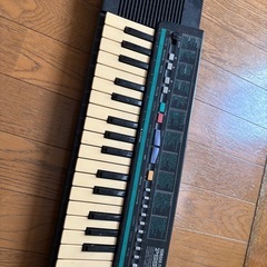 電子ピアノ　YAMAHA