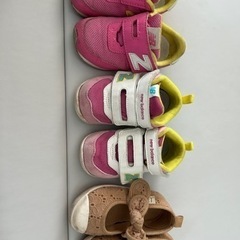 ニューバランス　子供シューズ　13.5 ㎝　14㎝　3足セットの画像