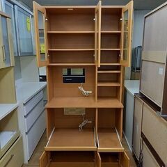 【ジャングルジャングル深井店】★3枚扉 食器棚 ファミリータイプ 大容量 大家族 ナチュラルブラウン キッチン家具 収納家具 堺市 深井 【FU2116】の画像
