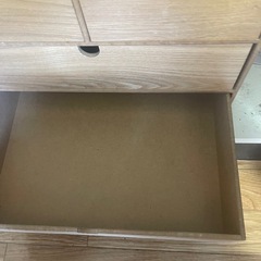 小さなキッチンキャビネットの画像