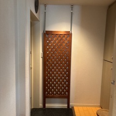 おしゃれなラティスの突っ張りパーテンションです！