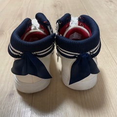 【2品以上で半額値下げ】 SOMETHING キッズ　ハイカットスニーカーの画像
