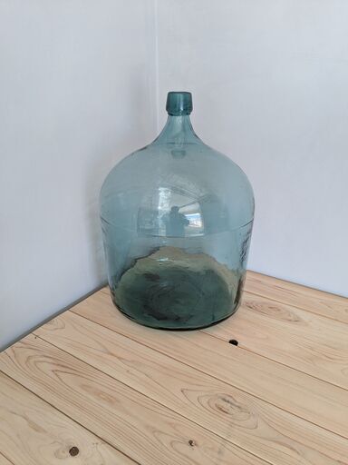 青い手吹き硝子瓶　アンチック