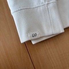 5.6歳向けbaby  GAP 起毛トレーナーの画像