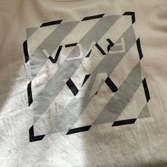RVCA ホワイト Tシャツの画像