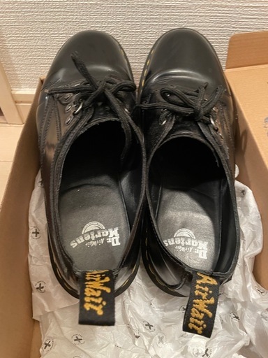 Dr. Martens ブラック ローファーイエローステッチ