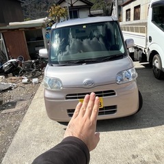 ダイハツ　タントTANTO軽自動車の画像