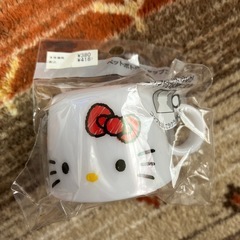 新品　ペットボトルキャップコップ　ハローキティちゃん