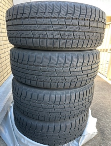 (運搬費込)TOYOスタッドレスタイヤ、タイヤホイール