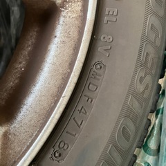 スタッドレスタイヤ　BRIDGESTONE BLIZZAK の画像