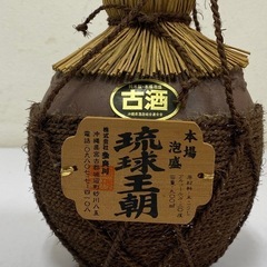 泡盛まとめ/はなはな30度720ｍｌ　琉球王朝30度900ｍｌ甕　ミニボトル2本　♯30707の画像