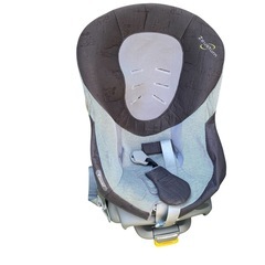【4月中に処分】コンビ　チャイルドシート