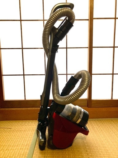 東芝　サイクロン掃除機　トルネオ