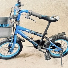 補助輪付き　AVIGO 子供用 自転車  の画像