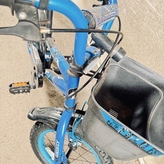 補助輪付き　AVIGO 子供用 自転車  の画像