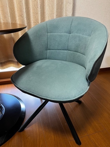 円形テーブル 椅子 22日(土)までの出品