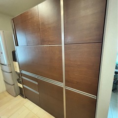 LIVING HOUSE（リビングハウス）食器棚の画像