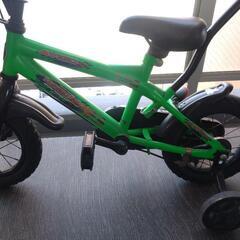 幼児用コマつき自転車