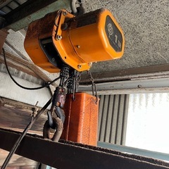 ? ホイスト 昇降機 業務用リフト エレベーター ?