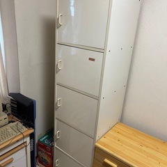 ★無料★キャビネット５段★鏡面★