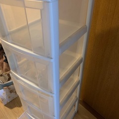 5段衣装ケースの画像