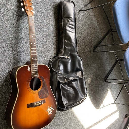 MorrisアコースティックギターM-601。