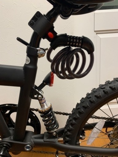 折りたたみ自転車　fivecard-bike ２０インチＢＭＸ　鍵・サドル・持ち運びケース空気入れ付き　