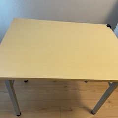 折り畳みデスクの画像